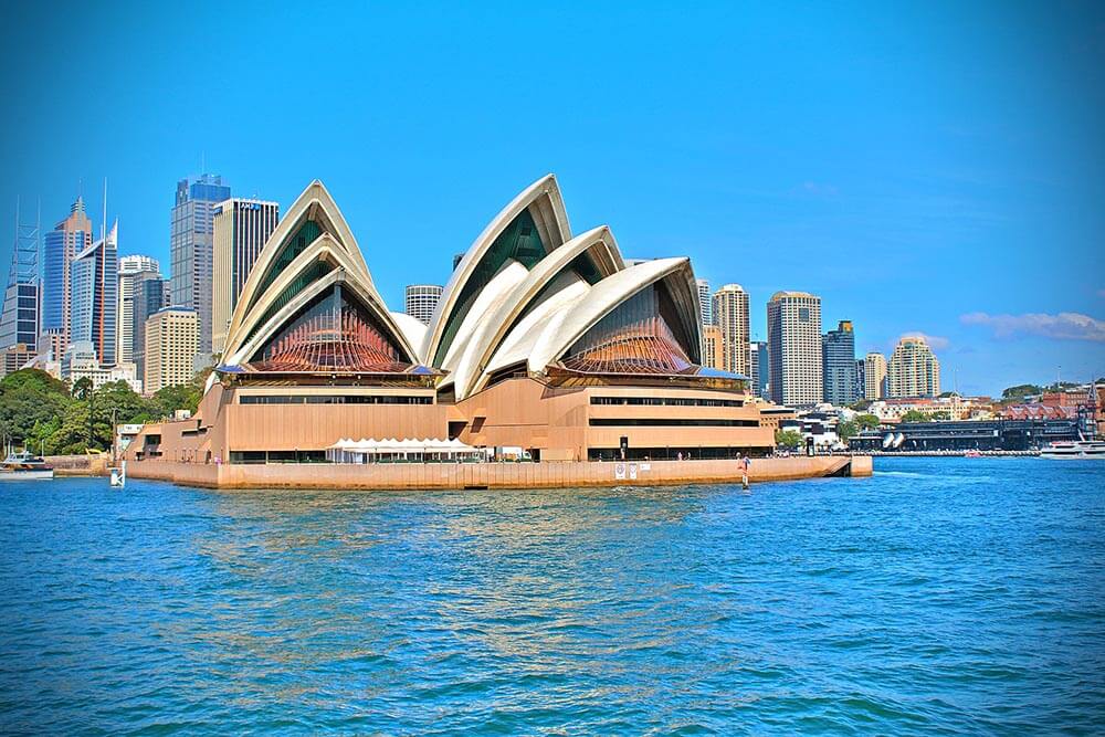 top 10 luxury travel companies
